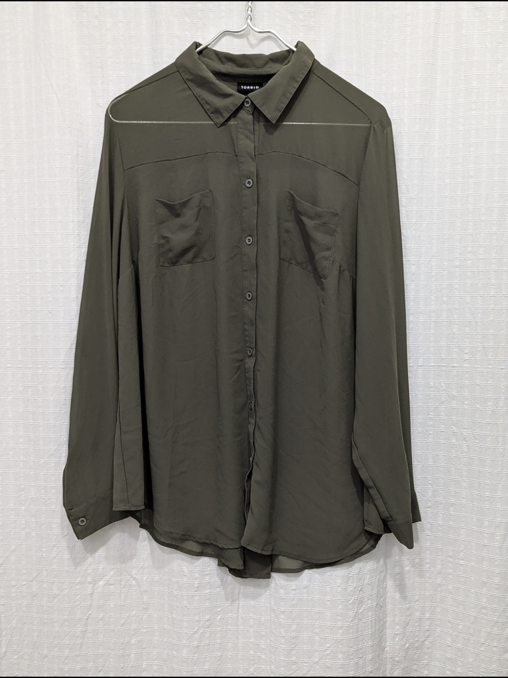 torrid Army Green Sheer Long-Sleeve Button-Down Shirt Size 1 (1X)